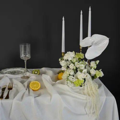 Свадебная композиция " "Элегантность белых цветов"